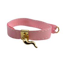 Carica l'immagine nel visualizzatore di Gallery, BRACCIALE PENDENTE PEPERONCINO ORO GIALLO