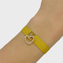 Carica l'immagine nel visualizzatore di Gallery, BRACCIALE PENDENTE CUORE CON ZIRCONCINI BIANCO