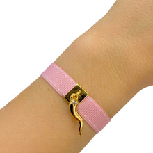 Carica l'immagine nel visualizzatore di Gallery, BRACCIALE PENDENTE PEPERONCINO ORO GIALLO