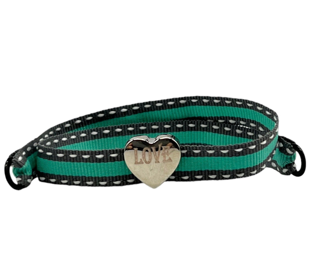 BRACCIALE GEOMETRIC ACQUA E BIANCO CON CHARM IN METALLO LOVE