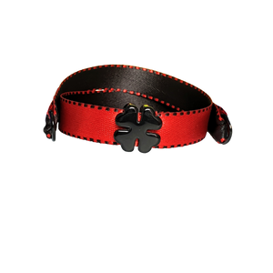 BRACCIALE ROSSO SATIN QUADRIFOGLIO NERO